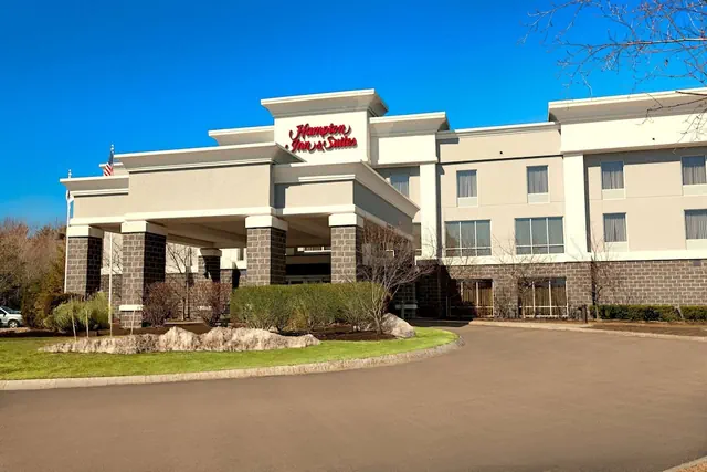 Photo 1 - Hampton Inn & Suites Wells-Ogunquit