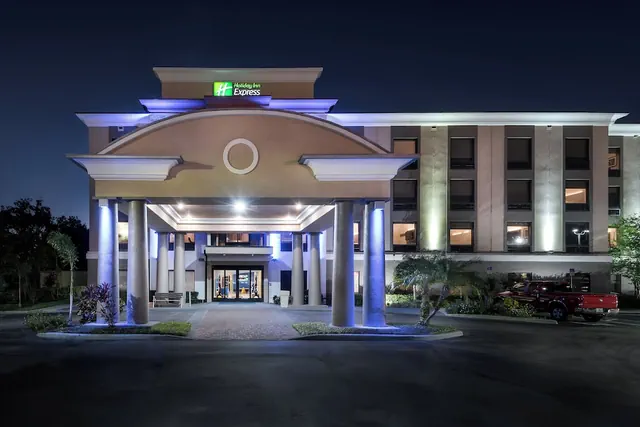 Photo 1 - Holiday Inn Express Bartow by IHG