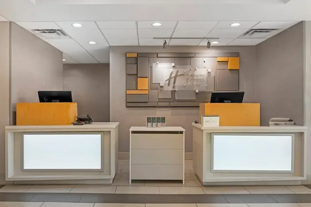Photo 1 - Holiday Inn Express Hotel & Suites Hillview by IHG