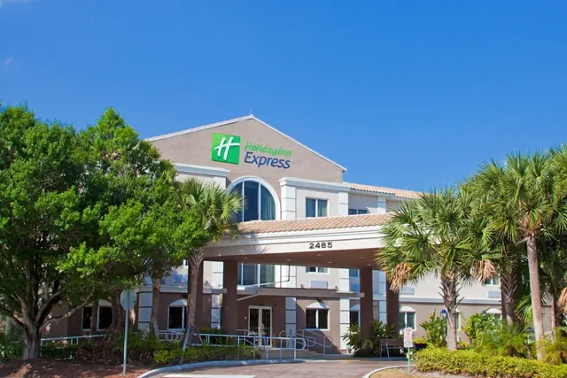 Photo 1 - Holiday Inn Express & Suites West Palm Beach Metrocentre by IHG