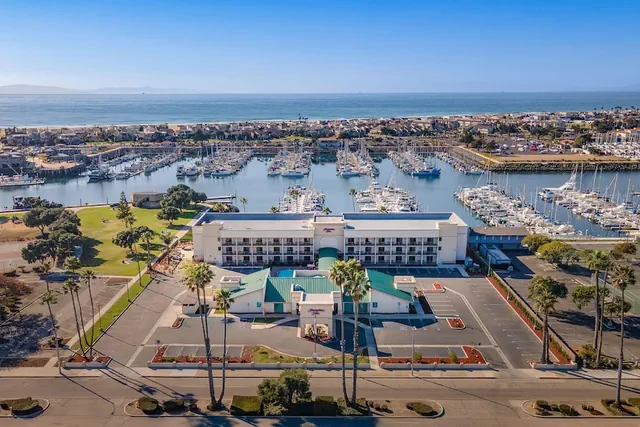 Photo 1 - Hampton Inn Channel Islands Harbor/Oxnard