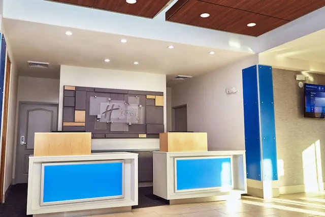 Photo 1 - Holiday Inn Express & Suites Corona by IHG