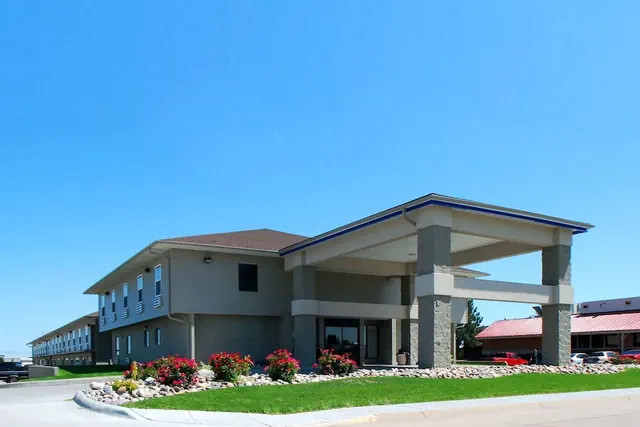 Photo 1 - Econo Lodge Inn & Suites Kearney South