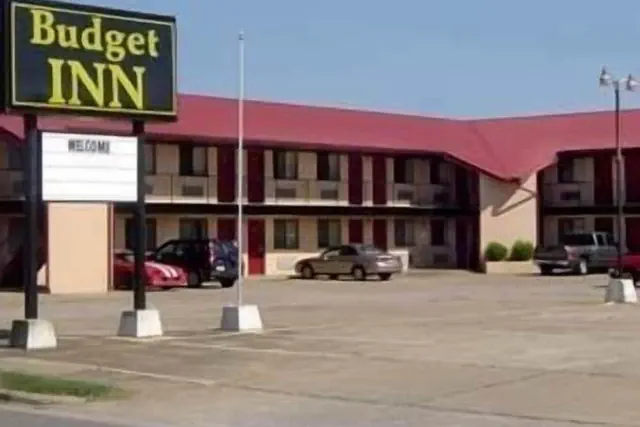 Photo 1 - Budget Inn Gadsden