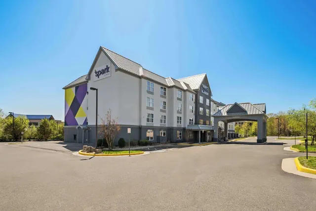 Photo 1 - Spark by Hilton Woodbridge
