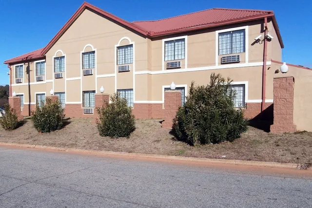 Photo 1 - Americas Best Value Inn & Suites Griffin