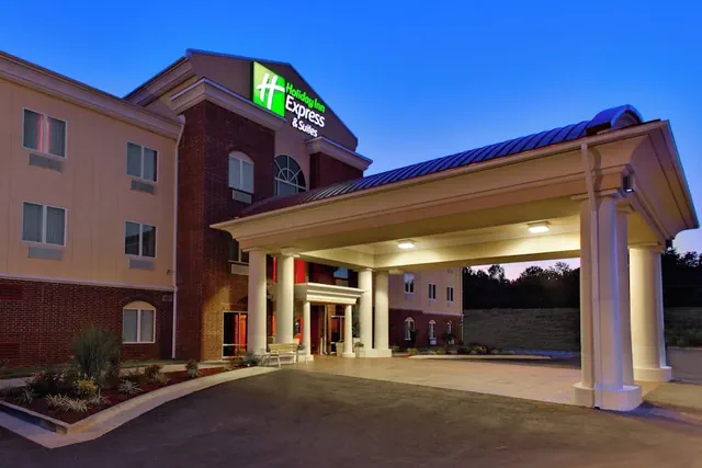 Photo 1 - Holiday Inn Express Hotel & Suites Malvern by IHG