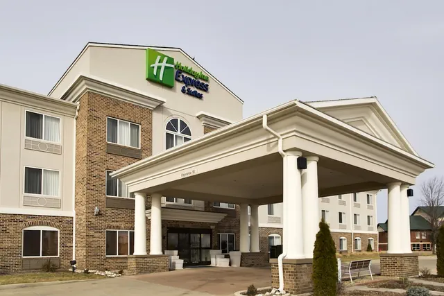 Photo 1 - Holiday Inn Express Hotel & Suites Jacksonville by IHG