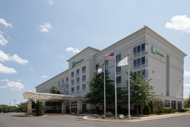 Photo 1 - Holiday Inn Winchester Se-Historic Gateway by IHG