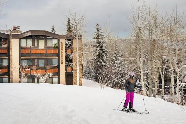 Photo 1 - Laurelwood Condominiums