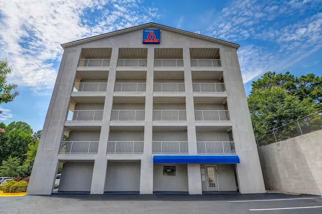 Photo 1 - Studio 6 Extended Stay - Atlanta, GA - Chamblee