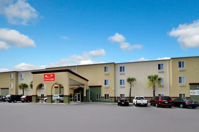 Photo 1 - Econo Lodge Valdosta Mall Area