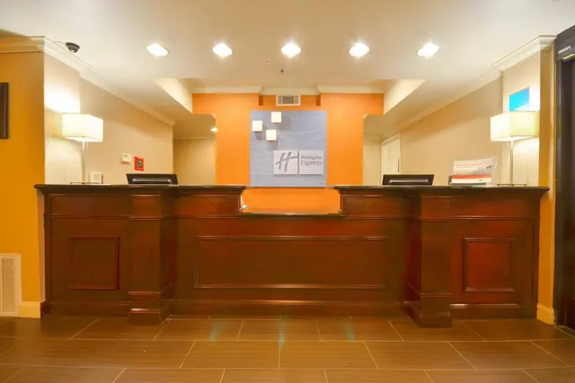 Photo 1 - Holiday Inn Express Hotel & Suites Pine Bluff / Pines Mall by IHG
