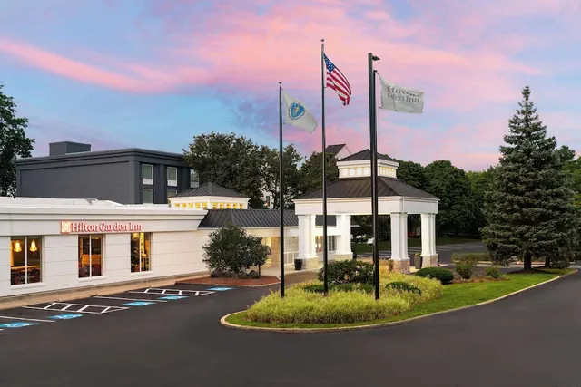 Photo 1 - Hilton Garden Inn Boston-Burlington