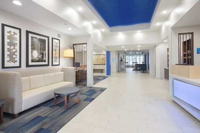 Photo 1 - Holiday Inn Express & Suites Amarillo by IHG