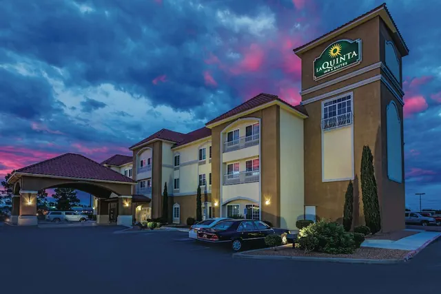 Photo 1 - La Quinta Inn & Suites by Wyndham Deming