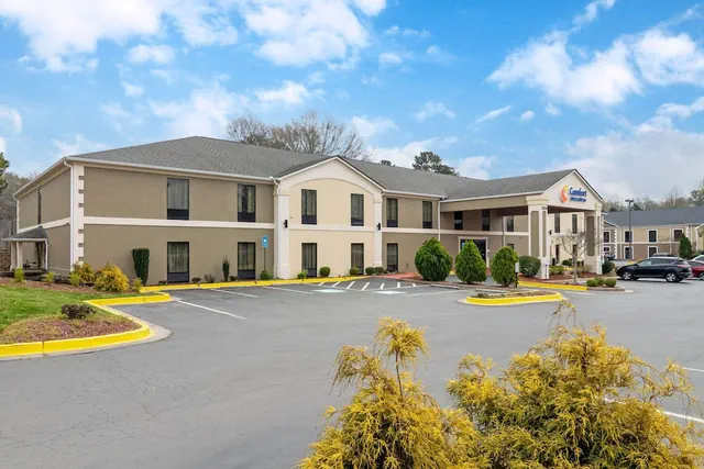 Photo 1 - Comfort Inn & Suites Griffin North