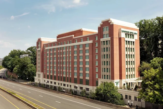 Photo 1 - Homewood Suites by Hilton Arlington Rosslyn Key Bridge