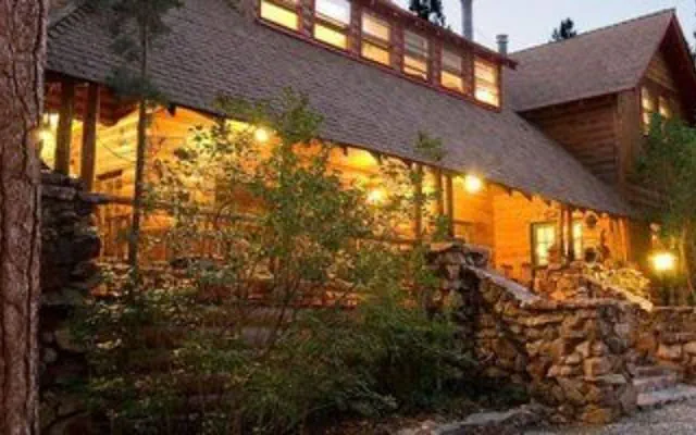 Photo 1 - Gold Mountain Manor Bed and Breakfast