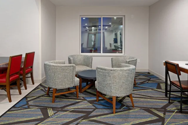 Photo 1 - Holiday Inn Express Hotel & Suites Fresno South by IHG