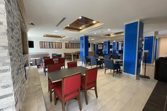 Photo 1 - Holiday Inn Express Hotel & Suites Columbia East - Elkridge by IHG