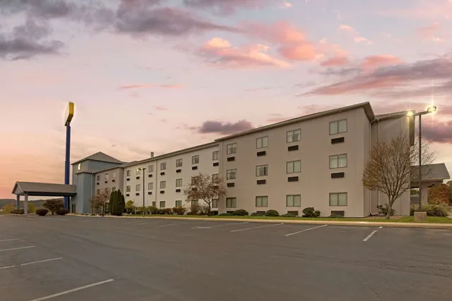 Photo 1 - Comfort Suites Bloomsburg