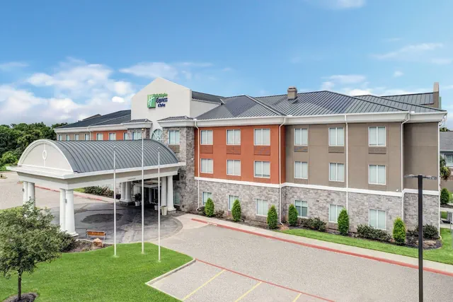 Photo 1 - Holiday Inn Express Hotel & Suites Clute - Lake Jackson by IHG