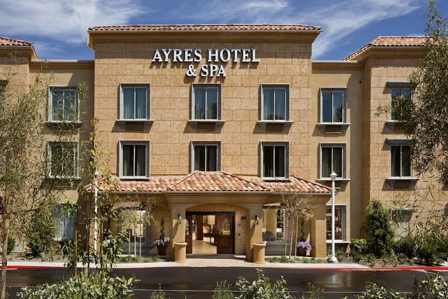 Photo 1 - Ayres Hotel & Spa Mission Viejo – Lake Forest