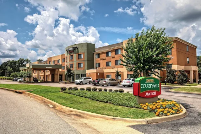 Photo 1 - Courtyard by Marriott Troy