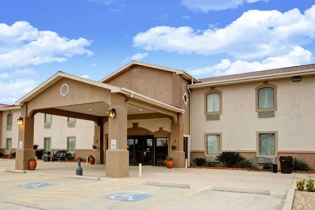 Photo 1 - Quality Inn Rockdale