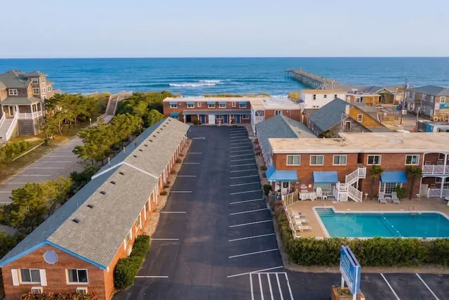 Photo 1 - Colonial Inn Motel