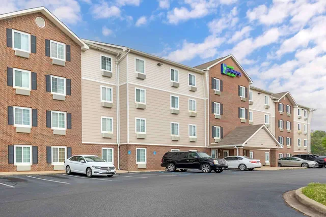 Photo 1 - Extended Stay America Select Suites - Birmingham - Bessemer