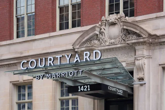 Photo 1 - Courtyard by Marriott Philadelphia Downtown