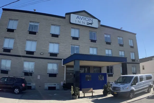 Photo 1 - Avion Inn Near LGA Airport, an Ascend Collection Hotel