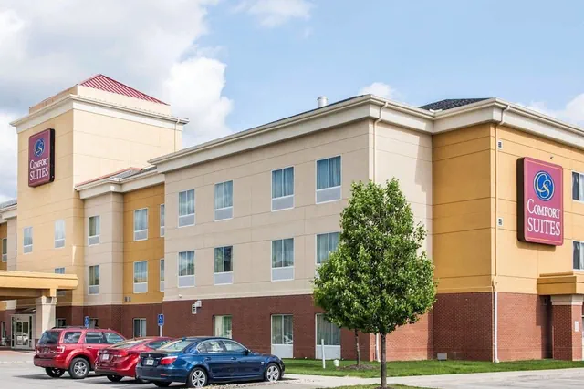 Photo 1 - Comfort Suites near Indianapolis Airport