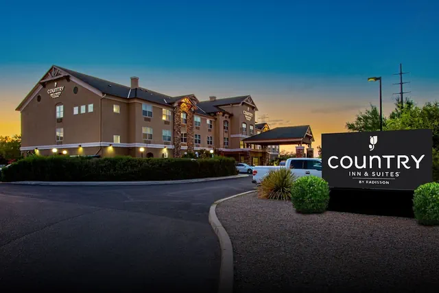 Photo 1 - Country Inn & Suites by Radisson, Tucson City Center, AZ