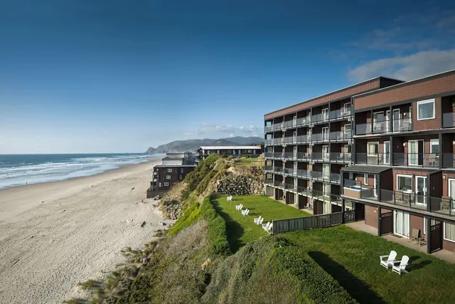 Photo 1 - Starfish Manor Oceanfront Hotel