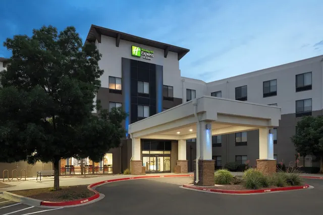 Photo 1 - Holiday Inn Express & Suites Albuquerque Historic Old Town by IHG