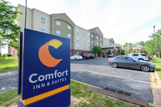 Photo 1 - Comfort Inn & Suites Memphis Germantown