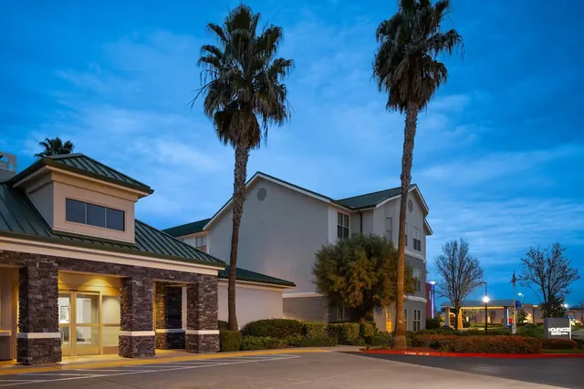 Photo 1 - Homewood Suites By Hilton Sacramento Airport - Natomas