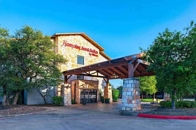 Photo 1 - Hampton Inn & Suites Austin - Lakeway