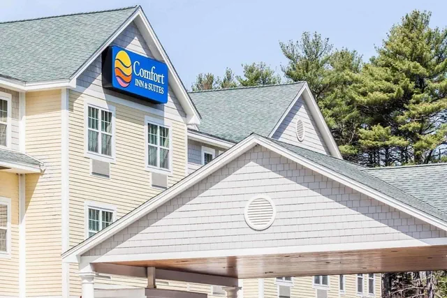 Photo 1 - Comfort Inn & Suites Scarborough - Portland