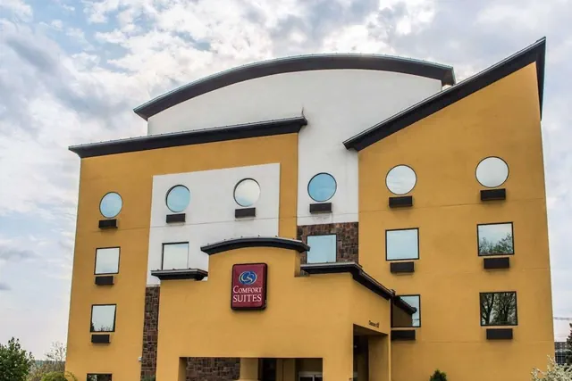 Photo 1 - Comfort Suites Monroeville - Pittsburgh East