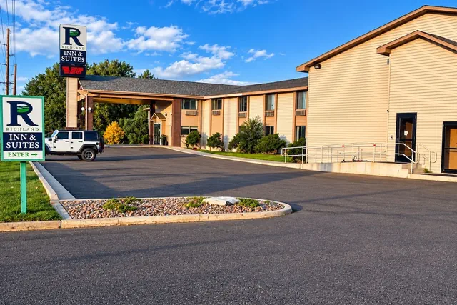 Photo 1 - Richland Inn & Suites
