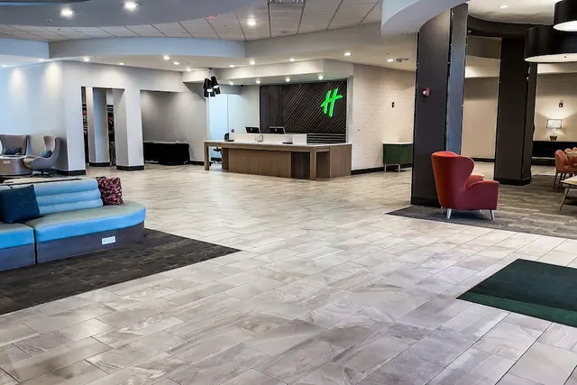 Photo 1 - Holiday Inn Omaha Downtown - Waterpark by IHG