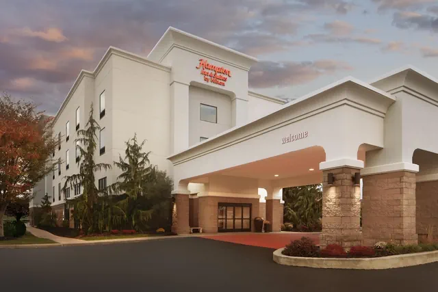 Photo 1 - Hampton Inn & Suites Cleveland Mentor