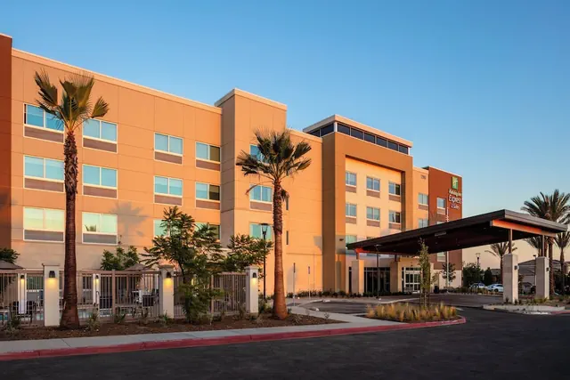 Photo 1 - Holiday Inn Express & Suites Moreno Valley - Riverside by IHG