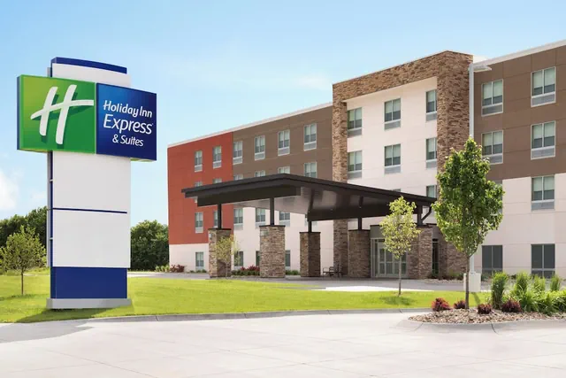 Photo 1 - Holiday Inn Express & Suites Savannah N - Port Wentworth by IHG