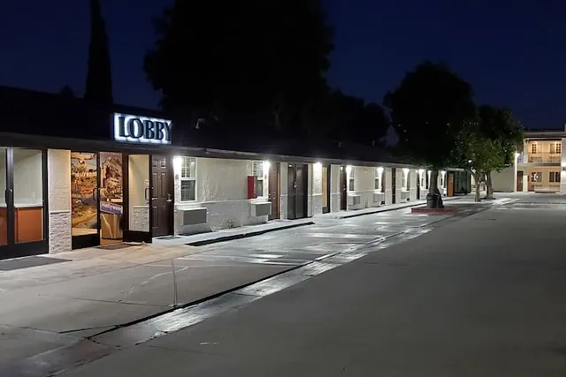 Photo 1 - Le Blanc Inn & Suites