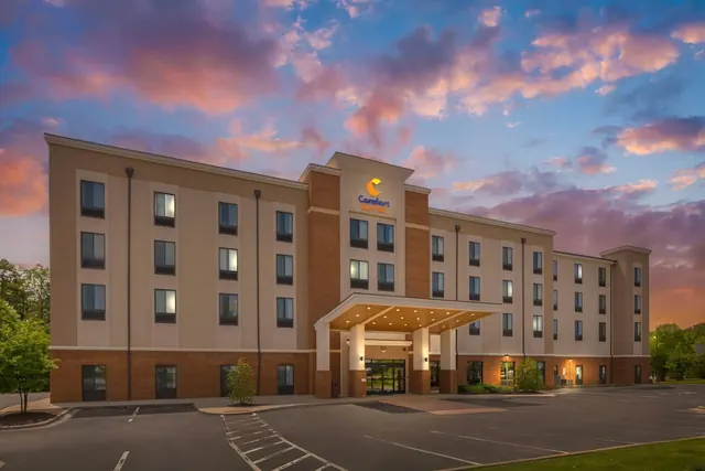 Photo 1 - Comfort Suites Greensboro - High Point